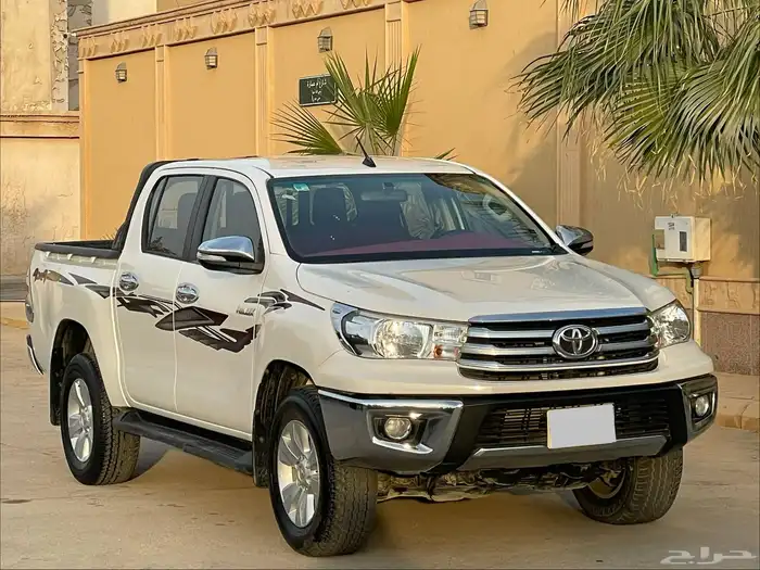 تويوتا هايلوكس SRS 2016 سعودي 3