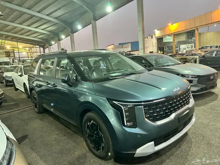 كيا كرنفال ستندر موديل 2026 كاش اقساط 9