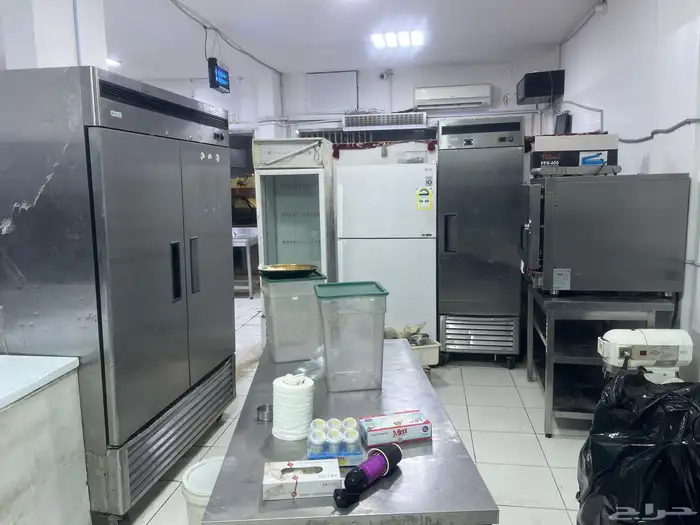 اغراض مطعم للبيع 3