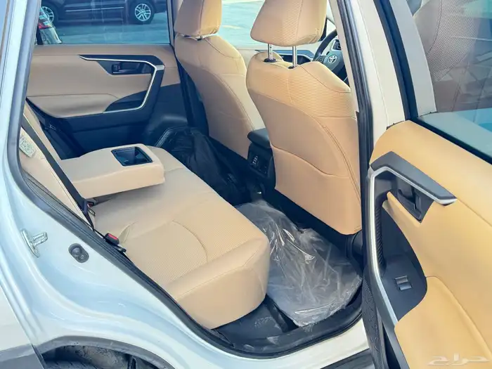 تويوتا راف فور 2023 دبل 7