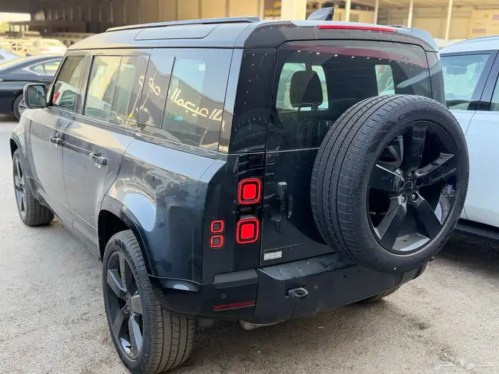 لاندروفر ديفندر HSE موديل 2026 وارد الناغي نظام 50-50 17