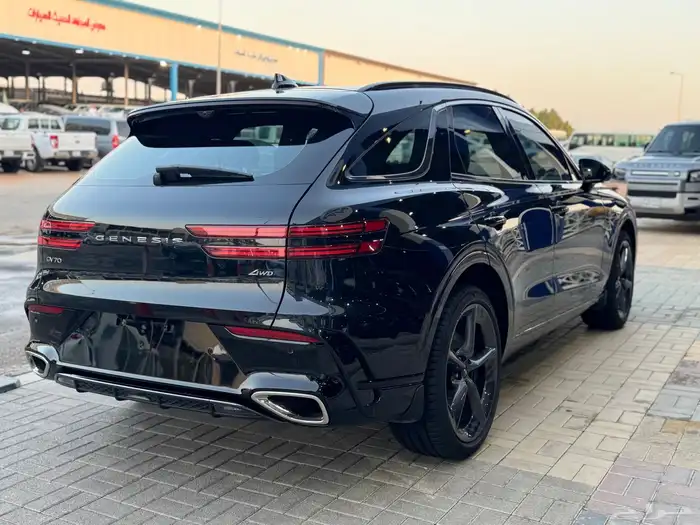 جنسس GV70 2025 بلاتينيوم سبورت عداد 10 الاف 2