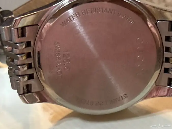 ساعه جوتشي اصليه 4