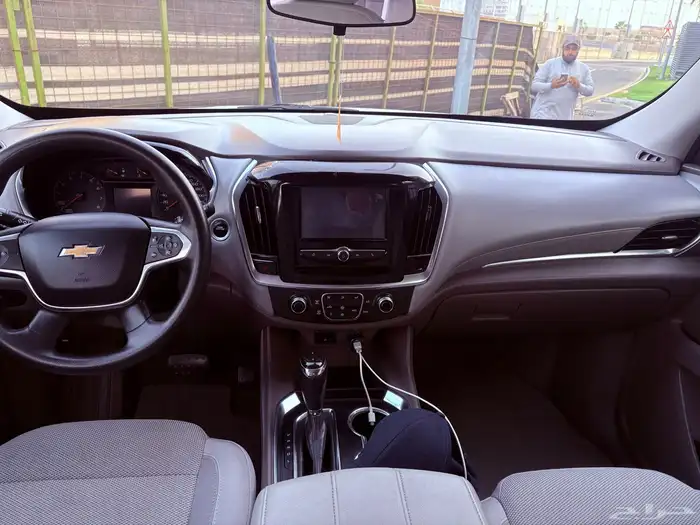 شيفروليه ترافيرس 6