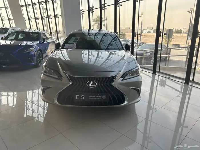 لكزس ES300 AH - وارد عبداللطيف جميل 2025 - الضحيان أوتو 0