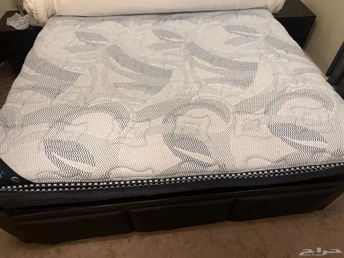 مرتبه سرير مقاس 200  180 طبية بالفاتورة باقي ضمانها 8سنوات 1