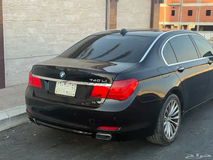 BMW_740 8