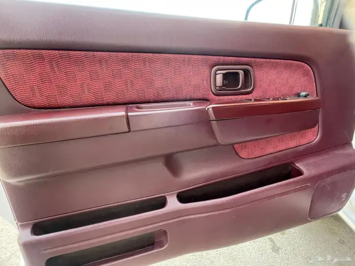 نيسان- ددسن-2013-غمارتين- GL-بنزين- بدون دبل- مخزن 13