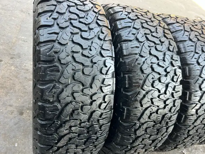 جنوط البرايد فيراني مقاس 17 مع كفرات حجرية تاريخ 2021 نضيفه 17