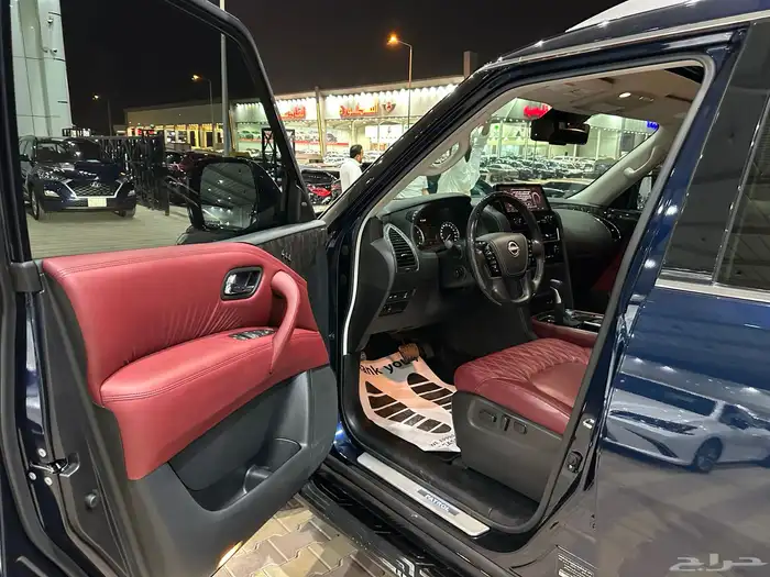 نيسان باترول بلاتينيوم موديل 2024 فل كامل 8 سلندر 17