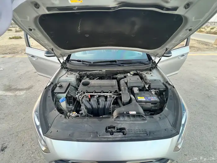 سوناتا سمارت فضي نظيف جدا  للمستخدم 27