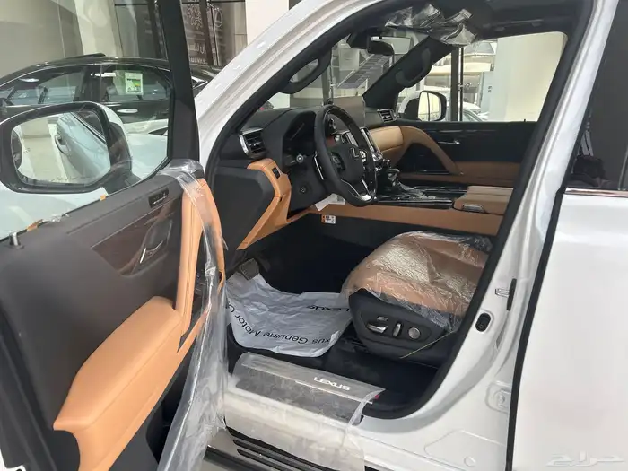 لكزس LX600 BB - وارد عبداللطيف جميل 2025 4