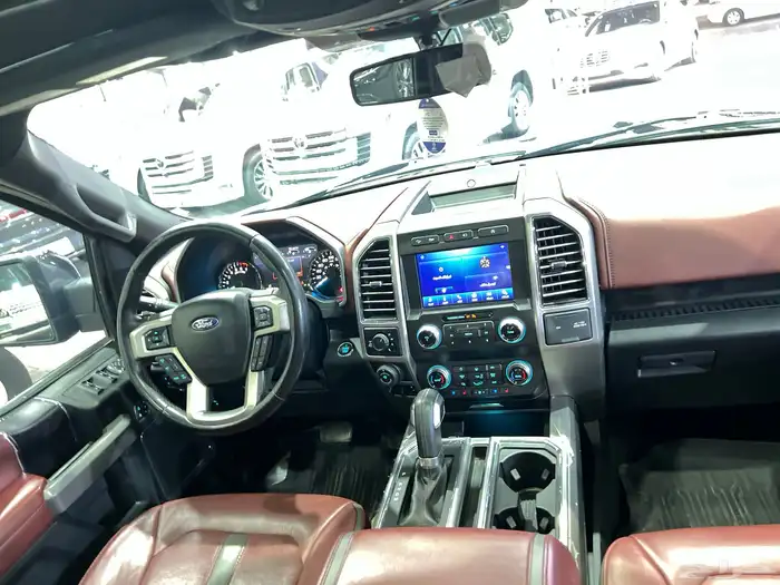 فورد F150. 2020فل كامل بلاتينيوم 6سلندر تون تيربو ماشي60الف 6