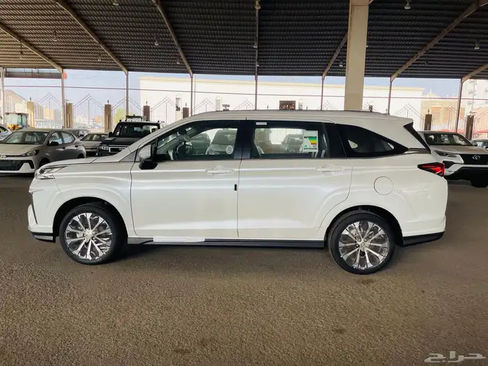 تويوتا فيلوز - GLX - 2025 2