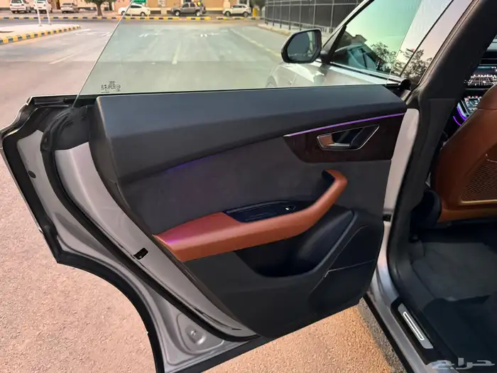 أودي Q8 S line موديل 2019 32