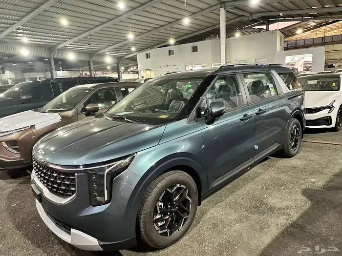 كيا كرنفال ستندر موديل 2026 كاش اقساط 12