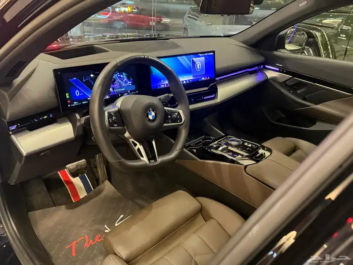 بي ام دبليو 520 2024 15