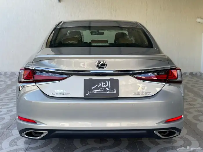 لكزس بحالة الوكالة 22