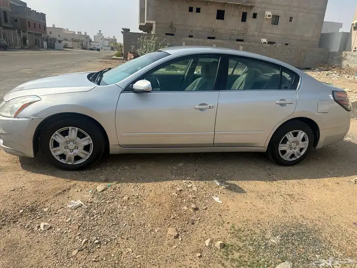 للبيع التيما 2010 2