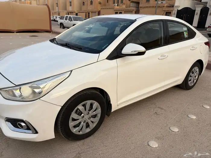 للبيع هيونداي اكسنت 2020 ابيض 8