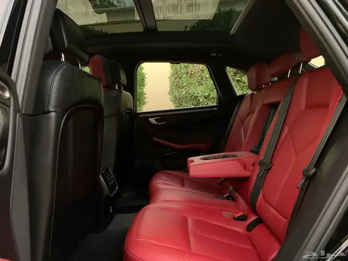 بورش ماكان موديل 2020 بحالة الوكاله 30