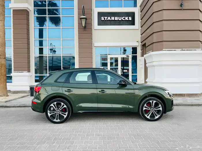 AUDI Q5 2023 S line سماكو بلاك اديشن 10