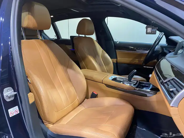 بي أم دبليو 2018 730Li(عداد قليل ) بحالة ممتازة 21