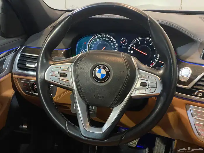 بي أم دبليو 2018 730Li(عداد قليل ) بحالة ممتازة 9