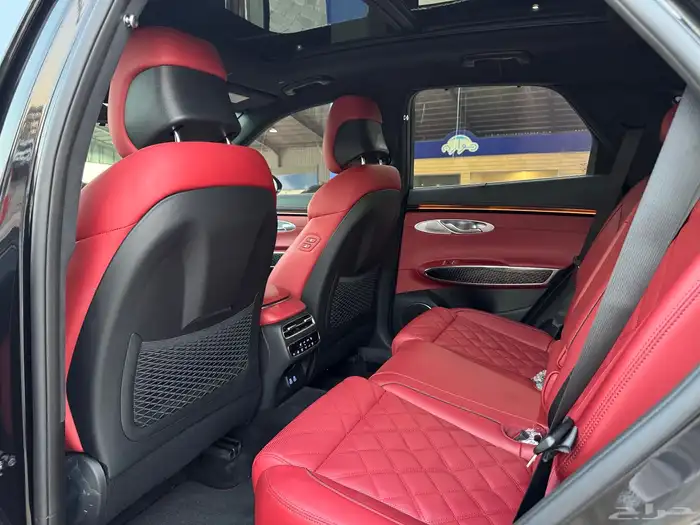 جنسس GV70 2025 بلاتينيوم سبورت عداد 10 الاف 6