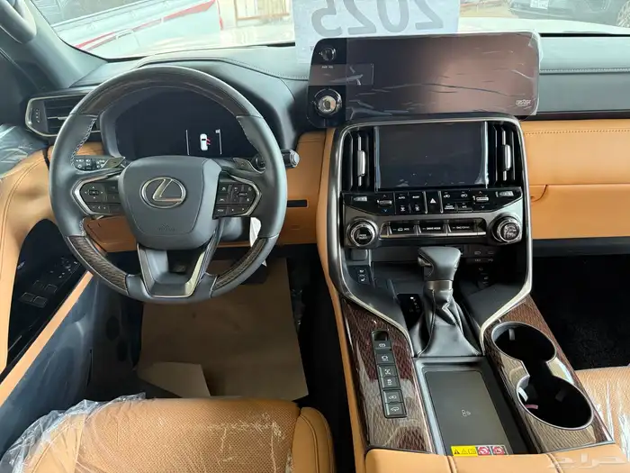 لكزس BB LX600 موديل 2025 سعودي 33