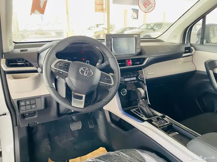 تويوتا فيلوز - GLX - 2025 5