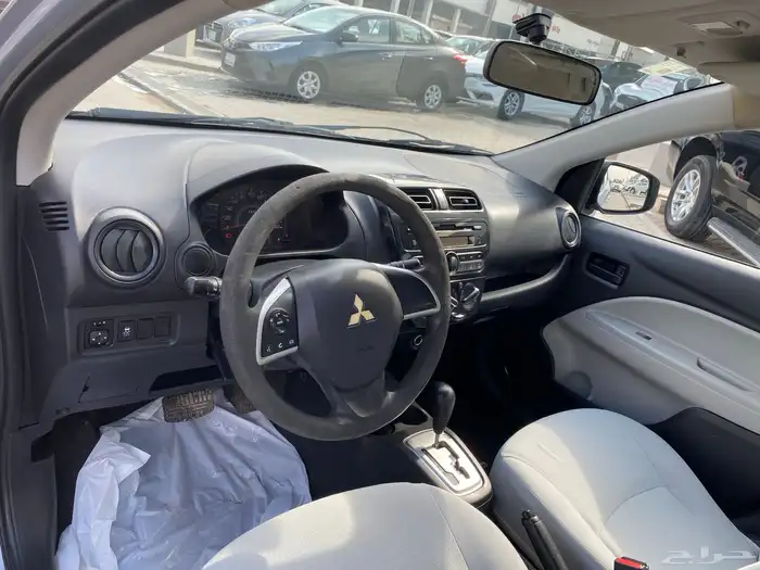 ميتسوبيشي اتراج 2021 سياره نظيف للمستخدم 14