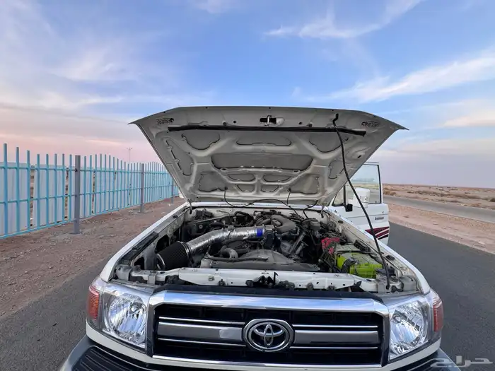 جيب ربع تويوتا 2011 ابيض للبيع 20