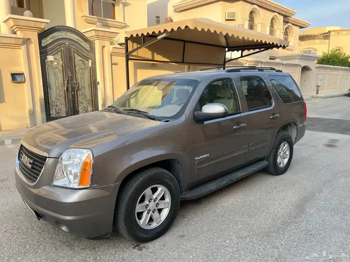 يوكن 2011 قصير بدون دبل بيع او بدل 0