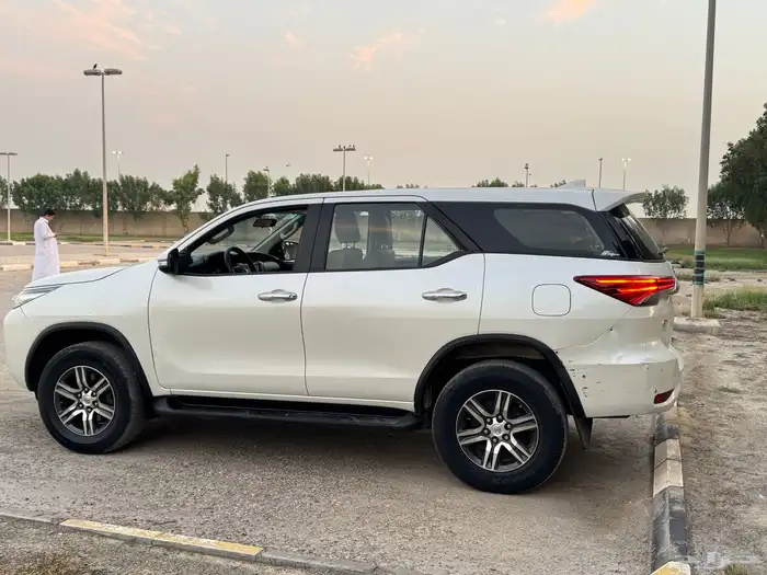 فورشنر 2017 نضيف جدا  4 سرندل 13