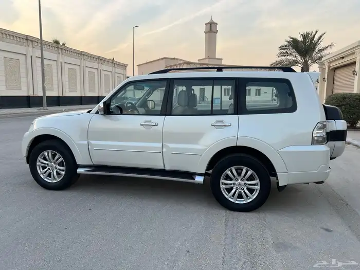 باجيرو 2018 علامه ذهبيه اعلى فئه 15