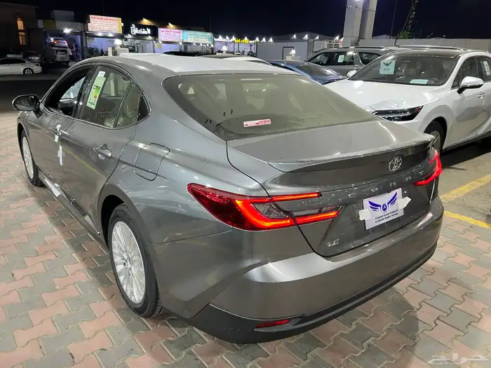 كامري LE بنزين 2025 فتحة جديد 5