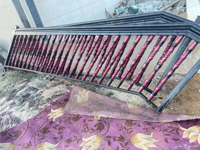 دربزان درج نظيف وشبه جديد. الموقع حداد بني مالك 6