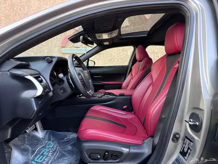 لكزس UX 2021 F SPORTS 14