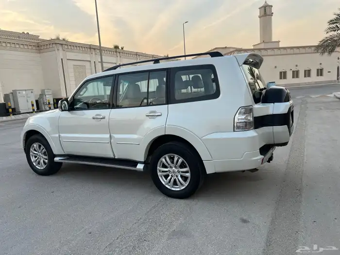 باجيرو 2018 علامه ذهبيه اعلى فئه 14