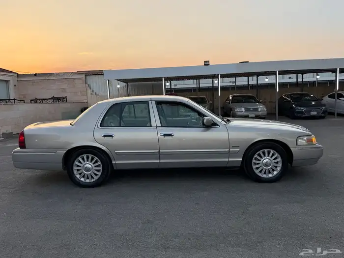 فورد ماركيز فل كامل 2010 وكالة سمني مدخل هلوز 11