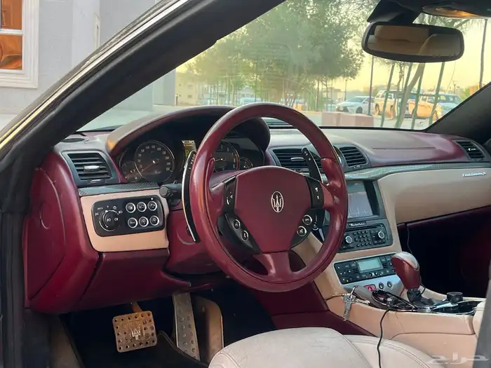 مازراتي جراند توريزمور اس 4.7 2012 المكينة الحمراء مصدومة 58