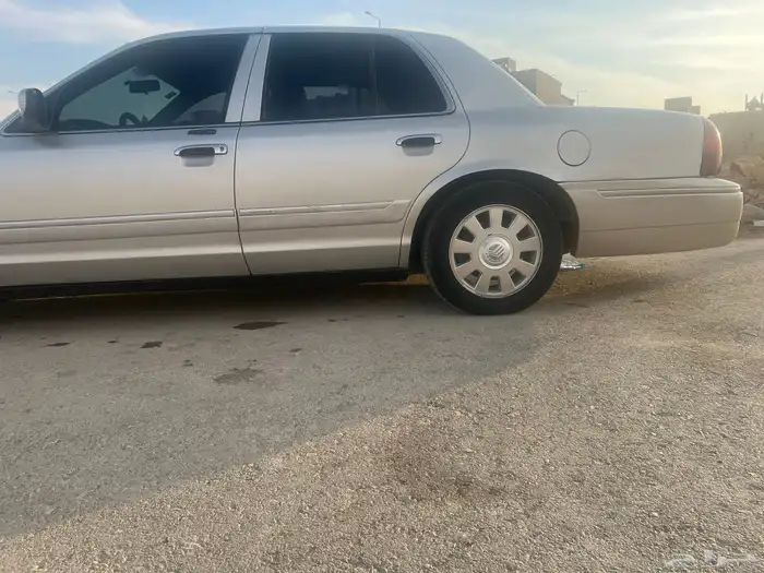 فورد 2003 ماركيز نضيف مفحوص ومجدد 5