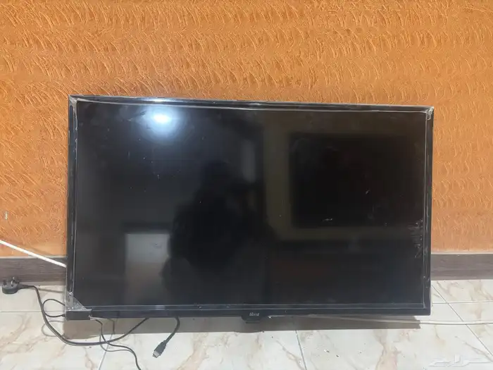 شاشه40بوصه مع الطبق مع الرسيفر مع العدسه 2