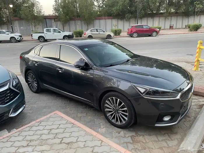 كيا كادينزا 2019 ممشى 82 للبيع 3