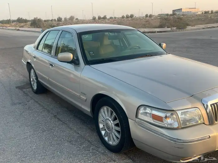 فورد جراند ماركيز 2010 فل نظيف مالك اول 2