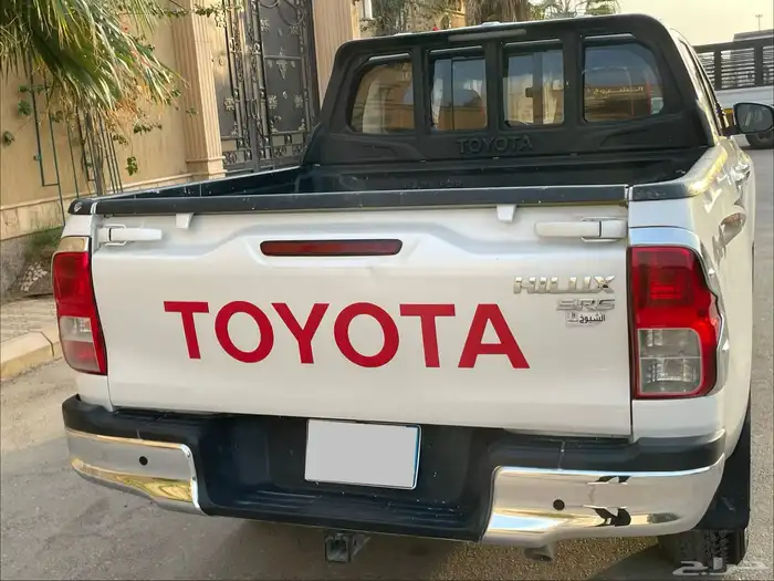 تويوتا هايلوكس SRS 2016 سعودي 8