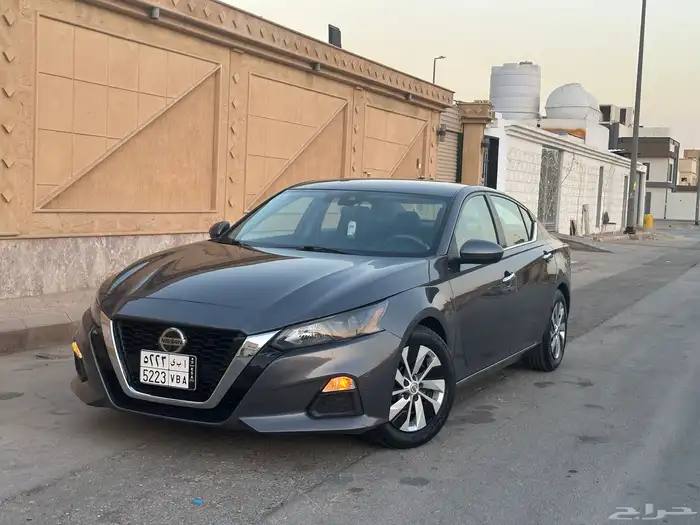 نيسان التيما 2022 نص فل نظيف للبيع بطاقة جمركية 0