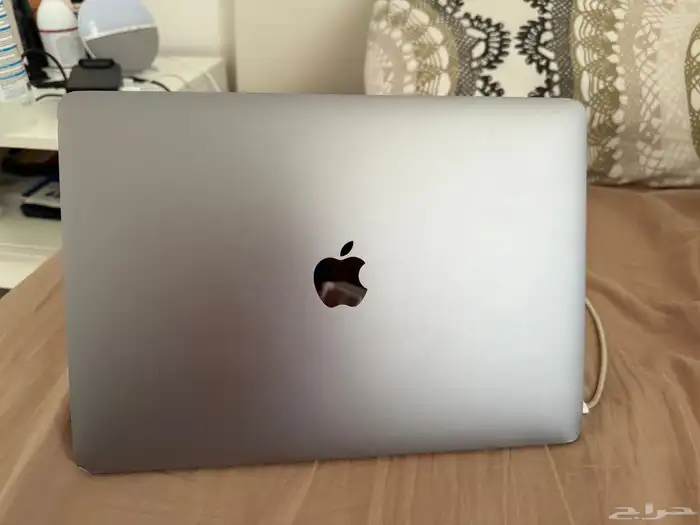 MacBook pro 2017 13inch 3