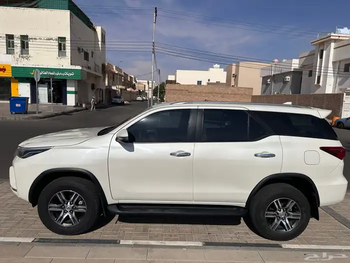 فورتشنر 2021 ابيض 4 دبل 3